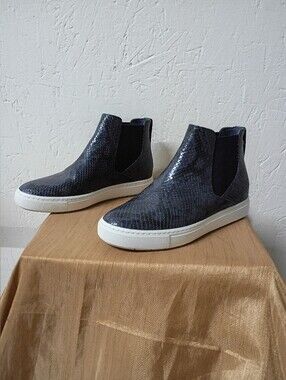 VINCE  Newlyn snake print blue leather sneakers 7